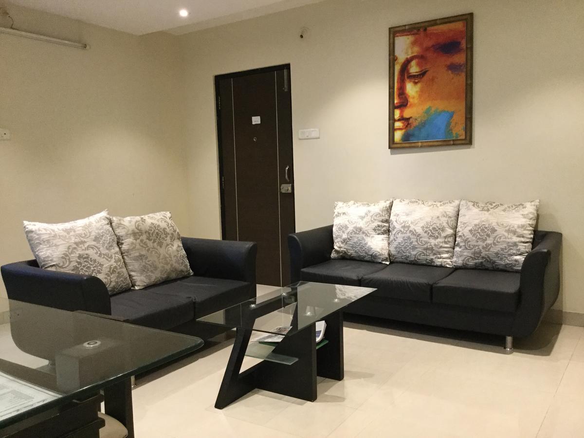 Arista Service Apartments Мумбаи Экстерьер фото