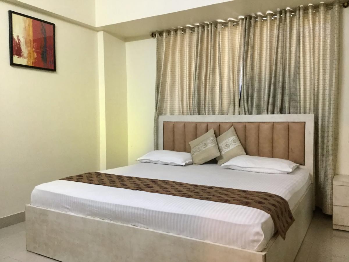 Arista Service Apartments Мумбаи Экстерьер фото