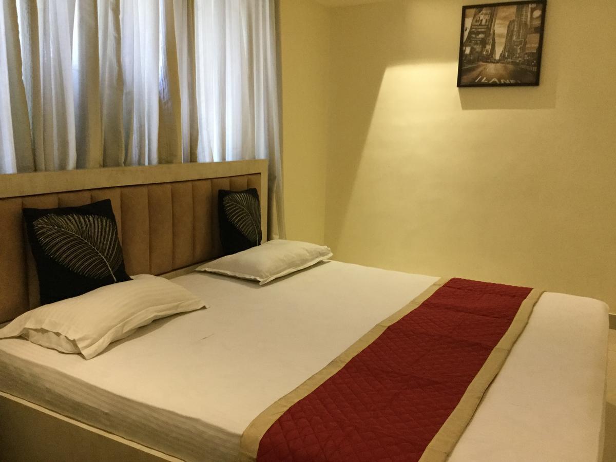 Arista Service Apartments Мумбаи Экстерьер фото