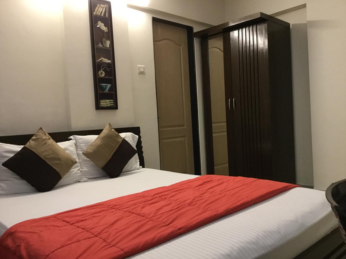 Arista Service Apartments Мумбаи Экстерьер фото