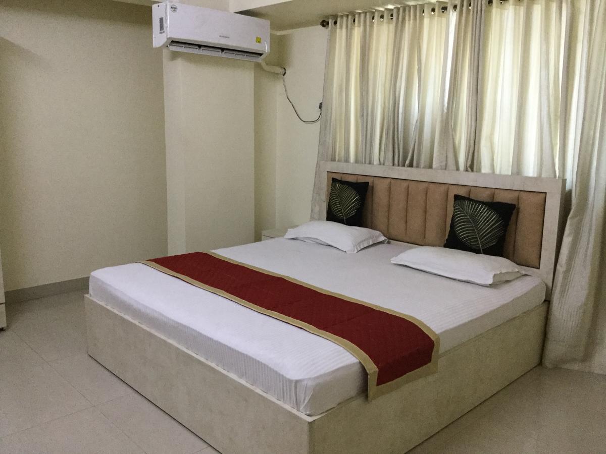 Arista Service Apartments Мумбаи Экстерьер фото