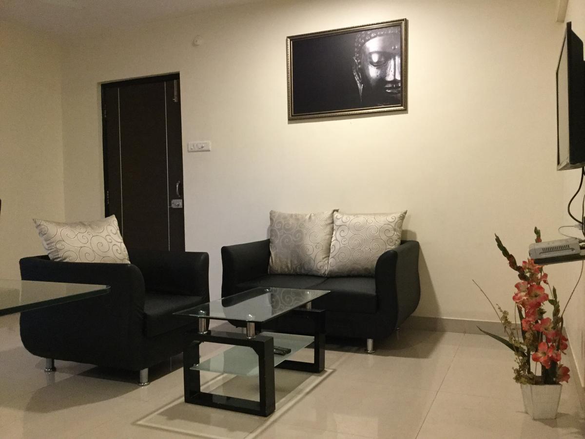 Arista Service Apartments Мумбаи Экстерьер фото